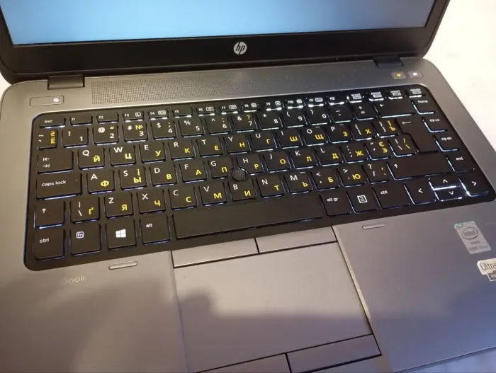 Ноутбук Б-клас HP EliteBook 840 G1 / 14" (1600x900) TN / Intel Core i5-4300U (2 (4) ядра по 1.9 - 2.9 GHz) / 8 GB DDR3 / 180 GB SSD / Intel HD Graphics 4400 / WebCam / Win 10 Pro б/в - зображення 10