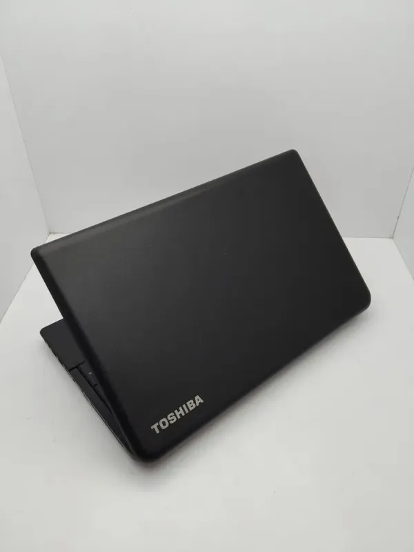 Ноутбук Toshiba Satellite C50 / 15.6" (1366x768) TN / AMD A4-5000 (4 ядра по 1.5 GHz) / 6 GB DDR3 / 320 GB HDD / AMD Radeon HD 8330 Graphics / WebCam б/в - зображення 8