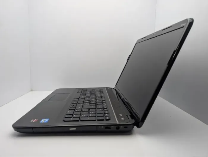 Ноутбук HP Pavilion g7-2241sg / 17.3" (1600x900) TN / Intel Core i5-3210M (2 (4) ядра по 2.5 - 3.1 GHz) / 6 GB DDR3 / 750 GB HDD / AMD Radeon HD 7610M, 1 GB GDDR3, 128-bit / WebCam / DVD-ROM б/в - зображення 5