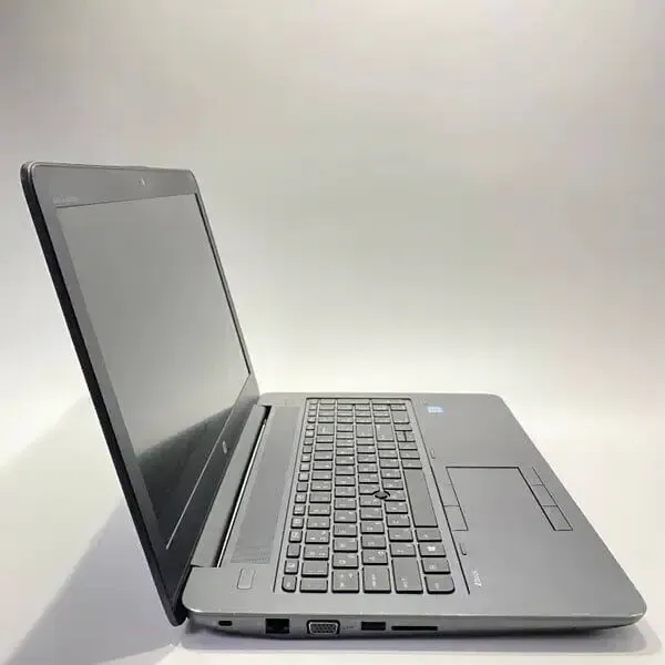 Мобільна робоча станція Б-клас HP zBook 15 G3 / 15.6" (1920x1080) IPS / Intel Core i7-6820HQ (4 (8) ядра по 2.7 - 3.6 GHz) / 16 GB DDR4 / 512 GB SSD / nVidia Quadro M1000M, 2 GB DDR3, 128-bit / Fingerprint / WebCam б/в - зображення 5