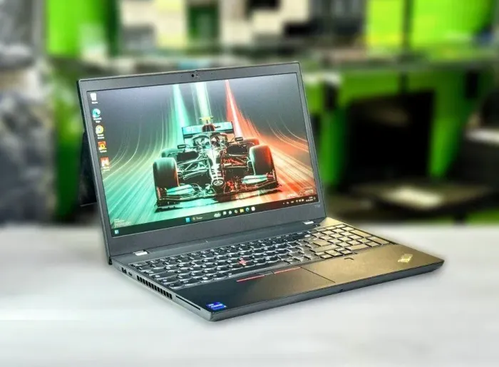 Ігровий ноутбук Lenovo ThinkPad T15p Gen 3 / 15.6" (1920x1080) IPS / Intel Core i7-12700H (14 (20) ядер по 3.5 - 4.7 GHz) / 16 GB DDR5 / 512 GB SSD M.2 / nVidia GeForce RTX 3050, 4 GB GDDR6, 128-bit / WebCam / Win 11 Pro б/в - зображення 3