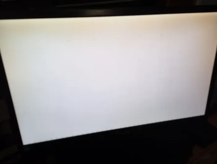 Комплект ПК Б-клас: Acer Veriton X2632G SFF / Intel Core i3-4150 (2 (4) ядра по 3.5 GHz) / 8 GB DDR3 / 320 GB HDD / Intel HD Graphics 4400 / DVD-RW + Монітор Philips 223V5L / 22" (1920x1080) TN / 1x VGA / VESA 100x100 б/в - зображення 14