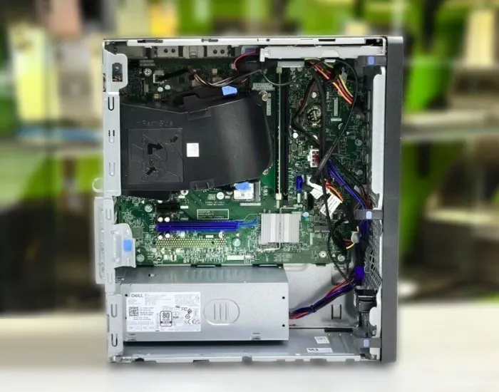 ПК Dell OptiPlex 7020 Tower / Intel Core i5-14500 (14 (20) ядер по 1.9 - 5.0 GHz) / 8 GB DDR5 / 512 GB SSD / Intel UHD Graphics 770 / DVD-RW / Win 11 Pro б/в - зображення 4