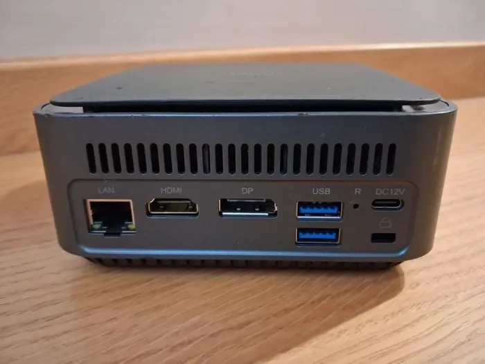 Неттоп CSL Narrow Box Premium 89485 CSL23062 USFF / Intel N200 (4 ядра по 1.8 - 3.7 GHz) / 8 GB DDR4 / 256 GB SSD / Intel UHD Graphics / DisplayPort / HDMI / Wi-Fi б/в - зображення 3