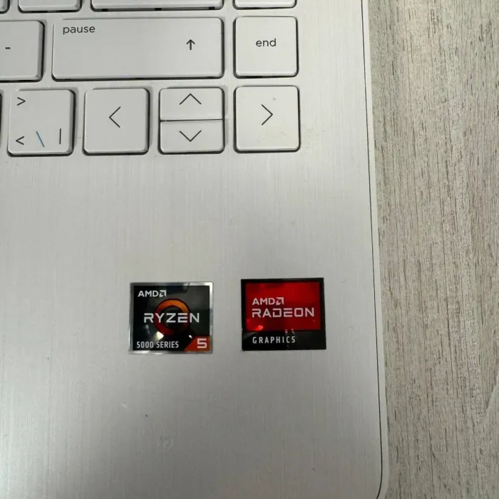 Ультрабук Б-клас HP 14s-fq1034no / 14" (1920x1080) IPS / AMD Ryzen 5 5500U (6 (12) ядер по 2.1 - 4.0 GHz) / 8 GB DDR4 / 256 GB SSD / AMD Radeon RX Vega 7 Graphics / WebCam б/в - зображення 4