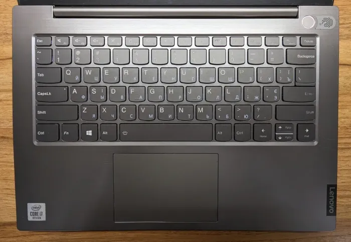 Ультрабук Lenovo ThinkBook 14-IML / 14" (1920x1080) IPS / Intel Core i7-10510U (4 (8) ядра по 1.8 - 4.9 GHz) / 16 GB DDR4 / 480 GB SSD / Intel UHD Graphics / WebCam / TouchID / Windows 10 б/в - зображення 3