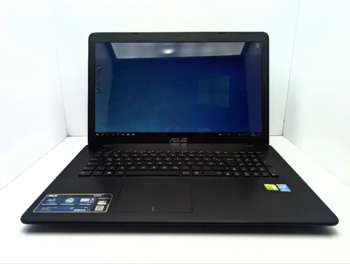 Ноутбук Asus X751L / 17.3" (1600x900) TN / Intel Core i5-5200U (2 (4) ядра по 2.2 - 2.5 GHz) / 12 GB DDR3 / 240 GB SSD / nVidia GeForce 940M, 2 GB GDDR3, 64-bit / WebCam / DVD-ROM б/в - зображення 2