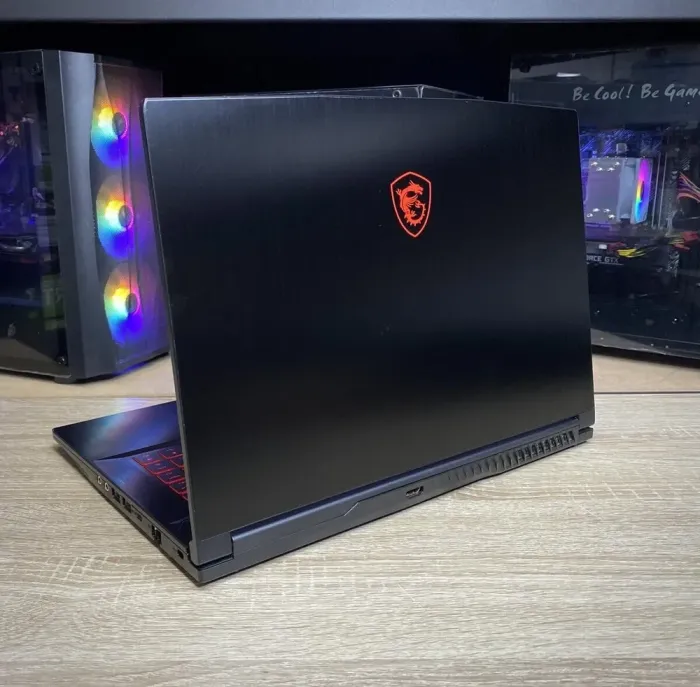 Ігровий ноутбук MSI GF63 Thin 9SC / 15.6" (1920x1080) IPS / Intel Core i5-9300H (4 (8) ядра по 2.4 - 4.1 GHz) / 8 GB DDR4 / 512 GB SSD / nVidia GeForce GTX 1650 Ti Max-Q, 4 GB GDDR6, 128-bit / WebCam б/в - зображення 6