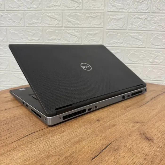 Мобільна робоча станція Dell Precision 7740 / 17.3" (1920x1080) IPS / Intel Xeon E-2276M (6 (12) ядер по 2.8 - 4.7 GHz) / 32 GB DDR4 / 512 GB SSD / nVidia Quadro RTX 4000, 8 GB GDDR6, 256-bit / WebCam б/в - зображення 6
