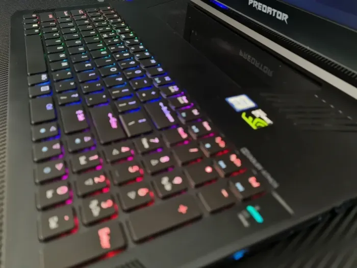 Ігровий ноутбук Б-класс Acer Predator Triton 700 PT715-51 / 15.6" IPS / Intel Core i7-7700HQ (4(8) ядра по 2.8-3.8 GHz) / 16GB DDR4 / 512GB SSD / GeForce GTX 1080, 8GB GDDR5X, 256-bit / WebCam / HDMI б/в - зображення 6