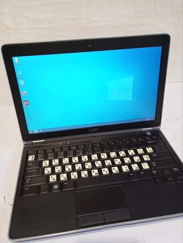 Нетбук Dell Latitude E6220 / 12.5" (1366x768) TN / Intel Core i7-2620M (2 (4) ядра по 2.7 - 3.4 GHz) / 12 GB DDR3 / 240 GB SSD / Intel HD Graphics 3000 / WebCam б/в - зображення 1