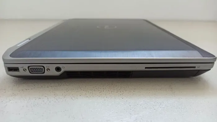 Ноутбук Dell Latitude E6420 / 14" (1366x768) TN / Intel Core i5-2520M (2 (4) ядра по 2.5 - 3.2 GHz) / 8 GB DDR3 / 240 GB SSD / Intel HD Graphics 3000 / WebCam / VGA б/в - зображення 3