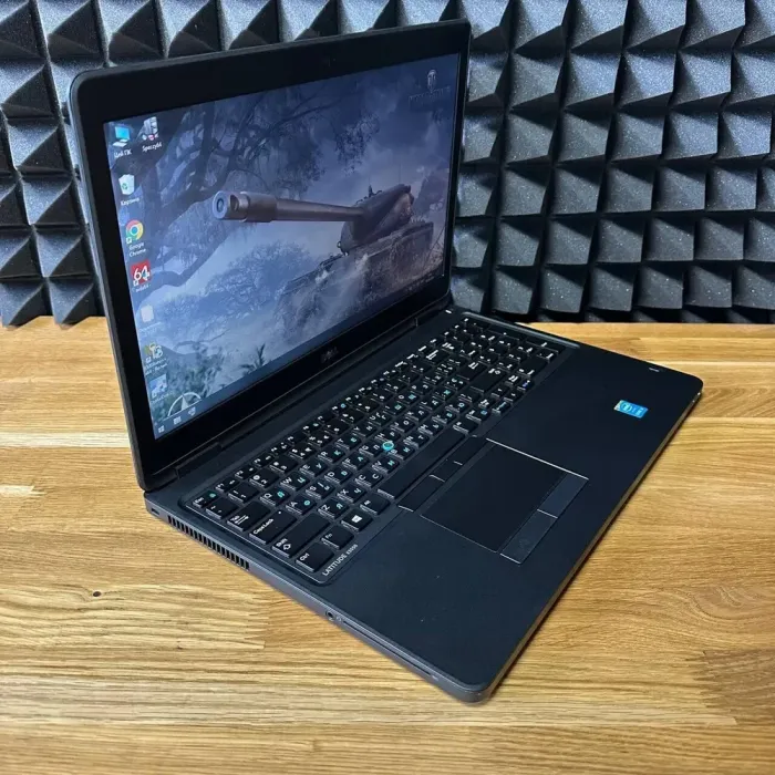 Ноутбук Dell Latitude E5550 / 15.6" (1366x768) TN / Intel Core i3-5010U (2 (4) ядра по 2.1 GHz) / 8 GB DDR3 / 128 GB SSD / Intel HD Graphics 5500 / WebCam б/в - зображення 3