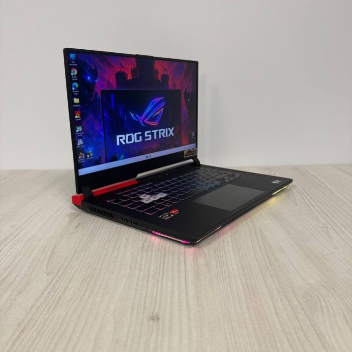 Ігровий ноутбук Asus ROG Strix G15 Advantage Edition G513QY / 15.6" (1920x1080) IPS / AMD Ryzen 9 5900HX (8 (16) ядер по 3.3 - 4.6 GHz) / 16 GB DDR4 / 512 GB SSD NVMe / AMD Radeon RX 6800M, 12 GB GDDR6, 192-bit б/в - зображення 4