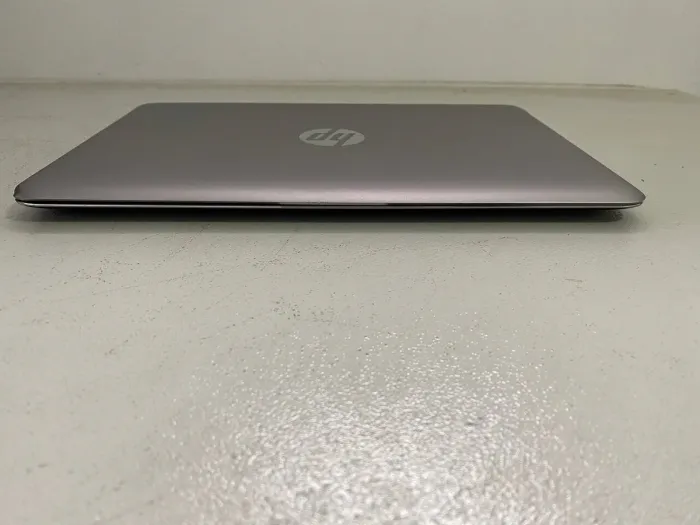 Ультрабук Б-клас HP EliteBook 1030 G1 / 13.3" (3200x1800) IPS Touch / Intel Core m5-6Y57 (2 (4) ядра по 1.1 - 2.8 GHz) / 8 GB DDR3 / 128 GB SSD / Intel HD Graphics 515 / WebCam / HDMI б/в - зображення 9