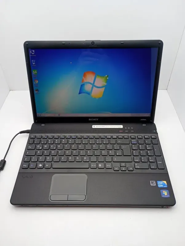 Ноутбук Sony VPC156 / 15.6" (1366x768) TN / Intel Core i3-380M (2 (4) ядра по 2.53 GHz) / 6 GB DDR3 / 320 GB HDD / Intel HD Graphics / WebCam б/в - зображення 7