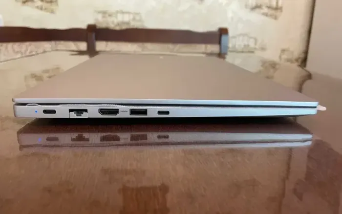 Ультрабук Samsung Galaxy Book4 / 15.6" (1920x1080) IPS / Intel Core 7 150U (10 (12) ядер по 4.0 - 5.4 GHz) / 16 GB DDR4 / 512 GB SSD / Intel Graphics / WebCam б/в - зображення 6