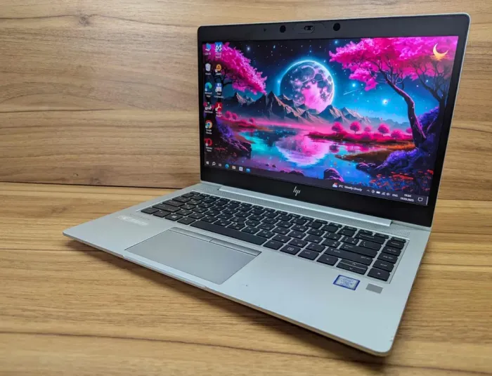 Ультрабук Б-клас HP EliteBook 840 G5 / 14" (1920x1080) IPS / Intel Core i5-8350U (4 (8) ядра по 1.7 - 3.6 GHz) / 16 GB DDR4 / 512 GB SSD / Intel UHD Graphics 620 / WebCam / Fingerprint / Windows 10 б/в - зображення 5