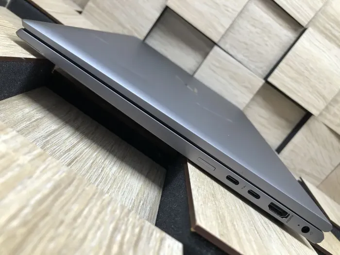 Мобільна робоча станція Б-клас HP ZBook Firefly 14 G7 / 14" (1920x1080) IPS / Intel Core i7-10610U (4 (8) ядра по 1.8 - 4.9 GHz) / 16 GB DDR4 / 256 GB SSD M.2 / Intel UHD Graphics / WebCam б/в - зображення 8