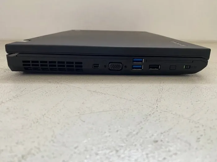 Ноутбук Lenovo ThinkPad T530i / 15.6" (1366x768) TN / Intel Core i5-3230M (2 (4) ядра по 2.6 - 3.2 GHz) / 8 GB DDR3 / 240 GB SSD / Intel HD Graphics 4000 / WebCam б/в - зображення 3