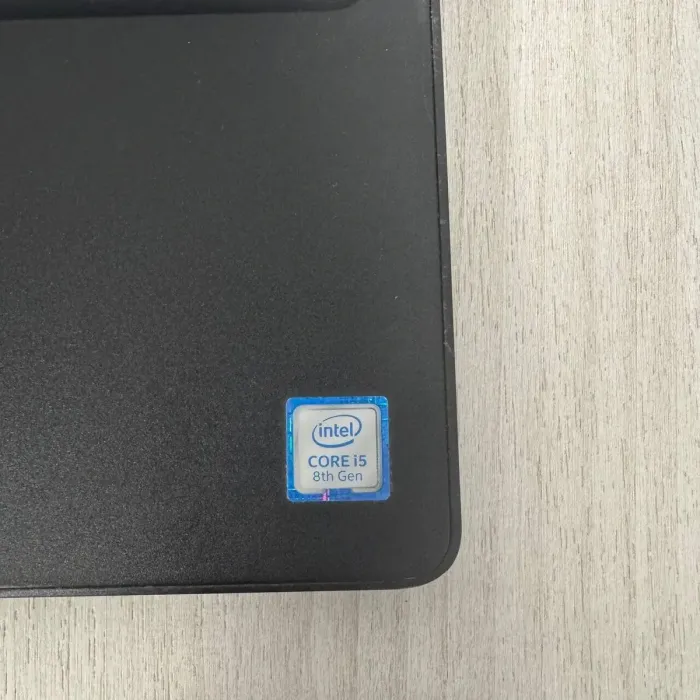 Ноутбук Dell Latitude 3590 / 15,6" (1366x768) TN / Intel Core i5-8250U (4 (8) ядра по 1,6 - 3,4 ГГц) / 8 ГБ DDR4 / 128 ГБ SSD / Intel UHD Graphics 620 / WebCam б/в - зображення 8