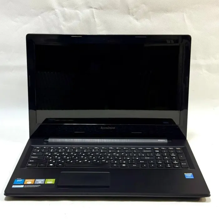 Ноутбук Lenovo G50-30 80G0 / 15.6" (1366x768) TN / Intel Pentium N3540 (4 ядра по 2.16 - 2.66 GHz) / 8 GB DDR3 / 240 GB SSD / Intel HD Graphics / WebCam / DVD-ROM / Windows 10 Pro б/в - зображення 3