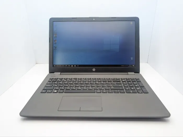 Ноутбук HP 250 G6 / 15.6" (1366x768) TN / Intel Celeron N3060 (2 ядра по 1.6 - 2.48 GHz) / 8 GB DDR3 / 240 GB SSD / Intel Graphics / WebCam б/в - зображення 2