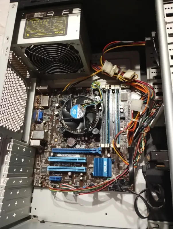 ПК Б-клас Delux Tower / Intel Core i5-2400 (4 ядра по 3.1 - 3.4 GHz) / 8 GB DDR3 / 120 GB SSD + 500 GB HDD / Intel HD Graphics 2000 / 400W б/в - зображення 5