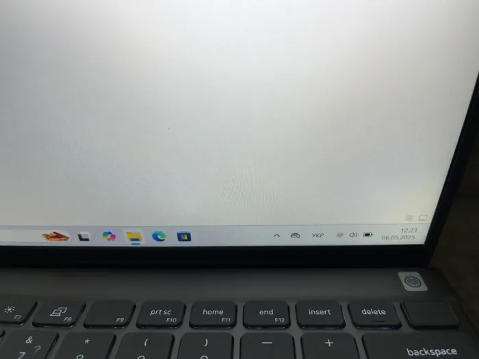 Ультрабук Б-клас Dell Inspiron 13 5310 / 13.3" (1920x1200) IPS / Intel Core i5-11320H (4 (8) ядра по 3.2 - 4.5 GHz) / 16 GB DDR4 / 512 GB SSD M.2 / Intel Iris Xe Graphics / WebCam б/в - зображення 10