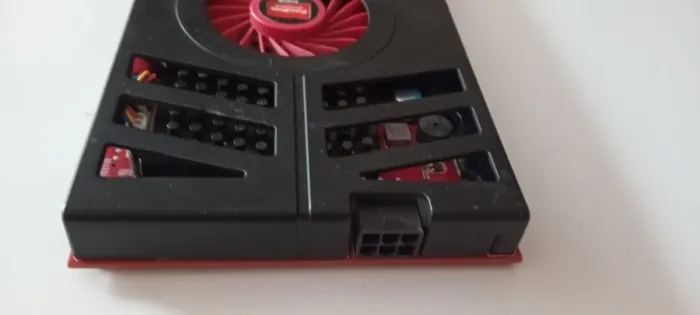 Дискретна відеокарта AMD FirePro v7900, 2 GB GDDR5, 256-bit / 4x DP б/в - зображення 4