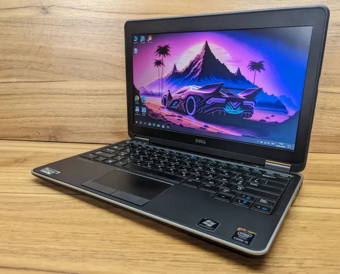 Ультрабук Dell Latitude E7240 / 12.5" (1366x768) TN / Intel Core i5-4310U (2 (4) ядра по 2.0 - 3.0 GHz) / 8 GB DDR3 / 256 GB SSD / Intel HD Graphics 4400 / WebCam / Windows 10 б/в - зображення 5