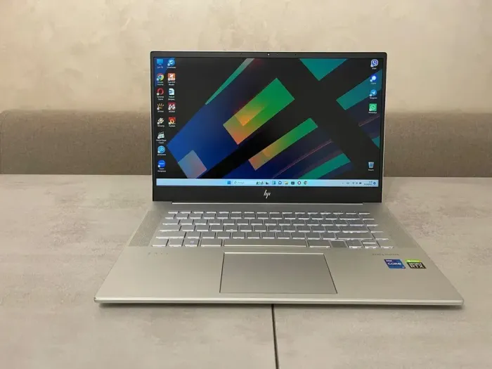 Ігровий ноутбук Б-клас HP Envy 15t-ep100 / 15.6" (1920x1080) IPS / Intel Core i7-11800H (8 (16) ядер по 1.9 - 4.6 GHz) / 32 GB DDR4 / 512 GB SSD M.2 / nVidia GeForce RTX 3050, 4 GB GDDR6, 128-bit / WebCam / Fingerprint б/в - зображення 2