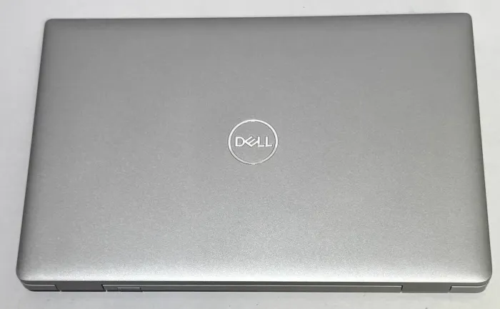 Ноутбук Dell Precision 3570 / 15.6" (1920x1080) IPS / Intel Core i5-1250P (12 (16) ядер по 3.3 - 4.4 GHz) / 16 GB DDR4 / 256 GB SSD + 256 GB SSD / Intel Iris Xe Graphics / WebCam б/в - зображення 4