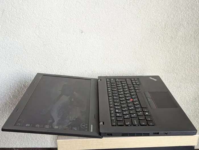 Ноутбук Б-клас Lenovo ThinkPad L450 / 14" (1366x768) TN / Intel Core i3-5005U (2 (4) ядра по 2.0 GHz) / 8 GB DDR3 / 128 GB SSD / Intel HD Graphics 5500 / WebCam б/в - зображення 8