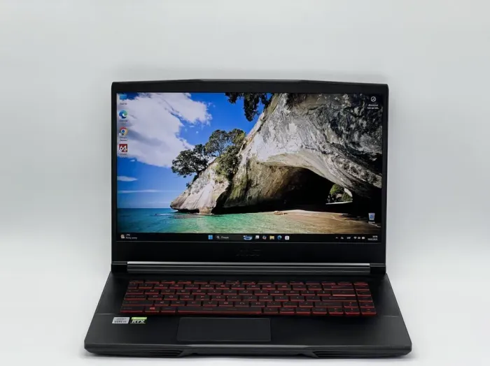 Ігровий ноутбук MSI GF63 Thin 10UC-440US / 15.6" (1920x1080) IPS / Intel Core i5-10500H (6 (12) ядер по 2.5 - 4.5 GHz) / 16 GB DDR4 / 480 GB SSD / nVidia GeForce RTX 3050, 4 GB GDDR6, 128-bit / WebCam б/в - зображення 2