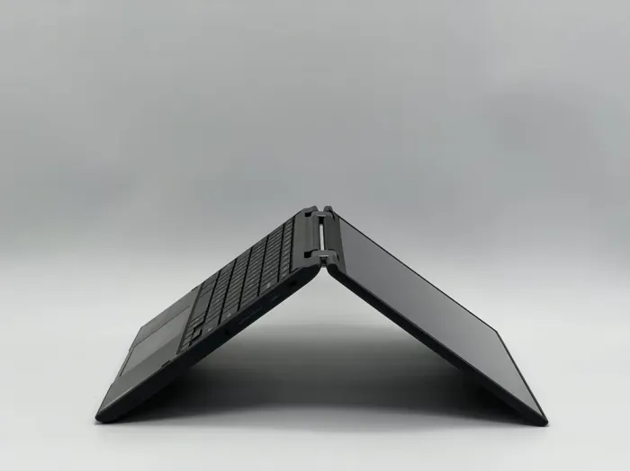 Нетбук Lenovo 300e Chromebook 2nd Gen MTK 2-in-1 / 11.6" (1366x768) IPS Touch / MediaTek MT8173 (4 ядра по 1.8 GHz) / 4 GB DDR3 / 32 GB eMMC / PowerVR GX6250 Graphics / WebCam / ChromeOS б/в - зображення 5