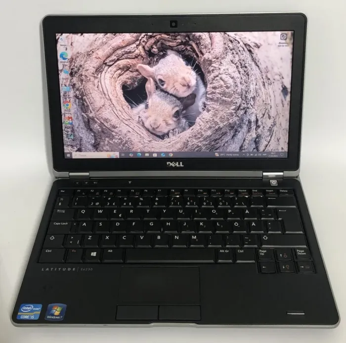 Нетбук Б-клас Dell Latitude E6230 / 12.5" (1366x768) TN / Intel Core i5-3320M (2 (4) ядра по 2.6 - 3.3 GHz) / 8 GB DDR3 / 128 GB SSD / Intel HD Graphics 4000 / WebCam б/в - зображення 2