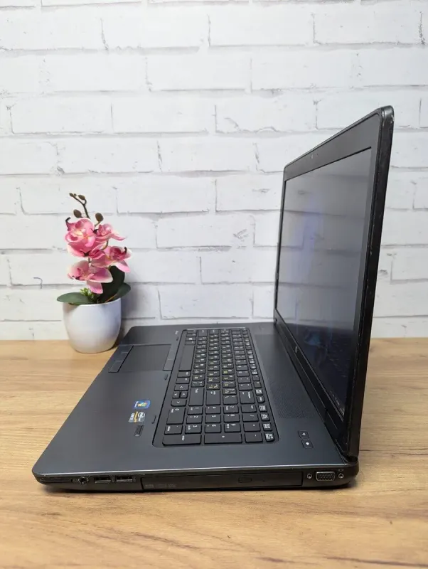 Робоча станція Б-клас HP ZBook 17 G2 / 17.3" (1920x1080) TN / Intel Core i7-4940MX (4 (8) ядра по 3.1 - 4.0 GHz) / 32 GB DDR3 / 256 GB SSD + 500 GB HDD / nVidia Quadro K4100M, 4 GB GDDR5, 256-bit / WebCam б/в - зображення 6