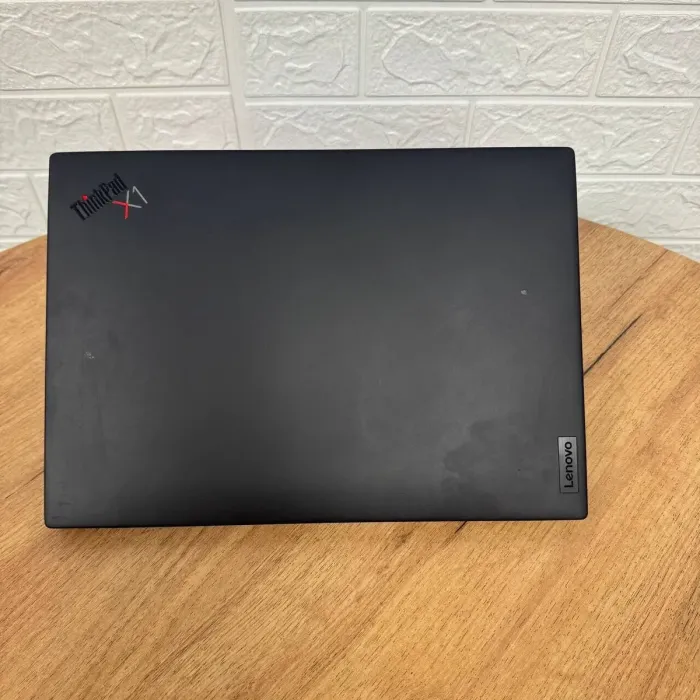 Ультрабук Б-клас Lenovo Thinkpad X1 Carbon Gen9 / 14" (1920x1200) IPS / Intel Core i5-1135G7 (4 (8) ядра по 2.4 - 4.2 GHz) / 16 GB DDR4 / 512 GB SSD / Intel Iris Xe Graphics / WebCam б/в - зображення 3