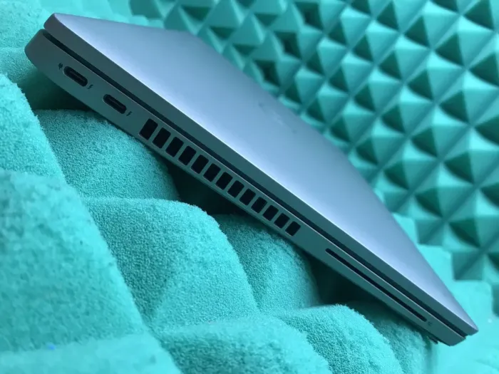 Ультрабук Б-клас Dell Latitude 5420 / 14" (1920x1080) IPS / Intel Core i5-1145G7 (4 (8) ядра по 2.6 - 4.4 GHz) / 8 GB DDR4 / 256 GB SSD M.2 / Intel Iris Xe Graphics / WebCam / USB 3.2 / HDMI / Windows 10 б/в - зображення 5