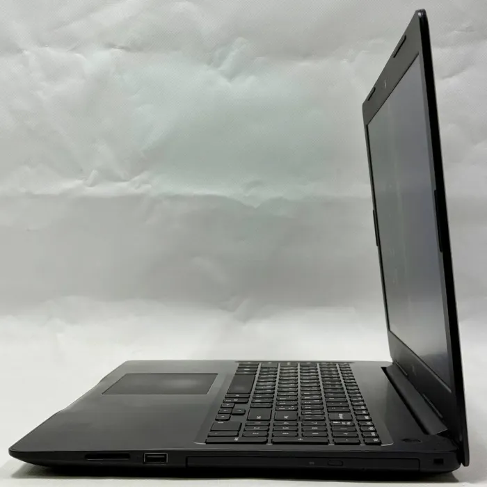 Ноутбук Б-клас Dell Inspiron 15 5570 / 15.6" (1920x1080) TN / Intel Core i5-8250U (4 (8) ядра по 1.6 - 3.4 GHz) / 16 GB DDR4 / 256 GB SSD M.2 + 500 GB HDD / AMD Radeon 530, 2 GB GDDR5, 64-bit / WebCam / DVD-ROM б/в - зображення 7
