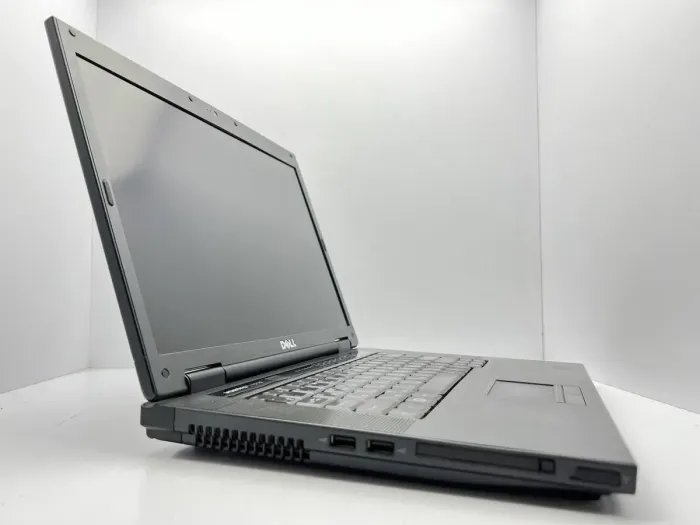 Ноутбук Dell Vostro 1510 / 15.6" (1920x1080) TN / Intel Core 2 Duo T5870 (2 (2) ядра по 2.0) / 4 GB DDR2 / 250 GB HDD / nVidia GeForce 8400 GS, 256 MB GDDR2, 64-bit / WebCam б/в - зображення 3