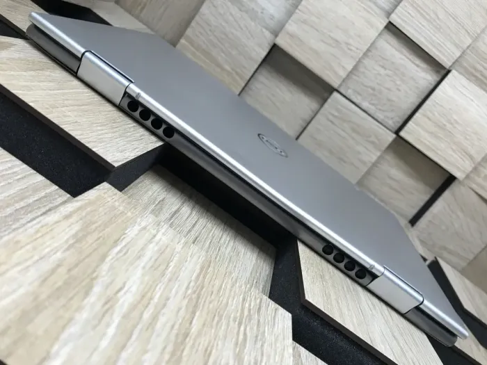 Ноутбук-трансформер Б-клас Dell Inspiron 14 5410 2-in-1 / 14" (1920x1080) IPS / Intel Core i5-1135G7 (4 (8) ядра по 2.4 - 4.2 GHz) / 8 GB DDR4 / 256 GB SSD M.2 / Intel Iris Xe Graphics / WebCam / Fingerprint / USB 3.2 / HDMI / Windows 10 б/в - зображення 6