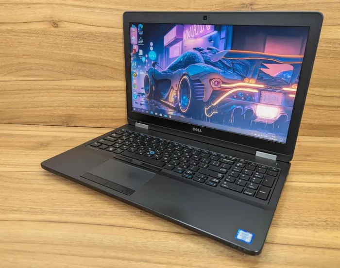 Ноутбук Dell Latitude E5570 / 15.6" (1366x768) TN / Intel Core i7-6820HQ (4 (8) ядра по 2.7 - 3.6 GHz) / 16 GB DDR4 / 512 GB SSD / AMD Radeon R7 M370, 2 GB GDDR5, 128-bit / HDMI / WebCam / Windows 10 б/в - зображення 5