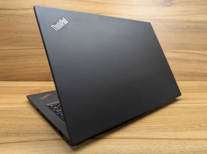 Ультрабук Lenovo ThinkPad T14 Gen 1 / 14" (1920x1080) IPS / Intel Core i5-10310U (4 (8) ядра по 1.7 - 4.4 GHz) / 32 GB DDR4 / 512 GB SSD / Intel UHD Graphics / WebCam / TouchID / Windows 10 б/в - зображення 7