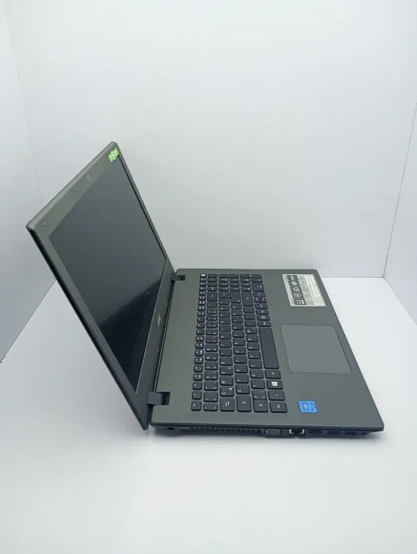 Ноутбук Acer E5-573 / 15.6" (1366x768) TN / Intel Pentium 3556U (2 ядра по 1.7 GHz) / 8 GB DDR3 / 1000 GB HDD / Intel HD Graphics / WebCam б/в - зображення 3