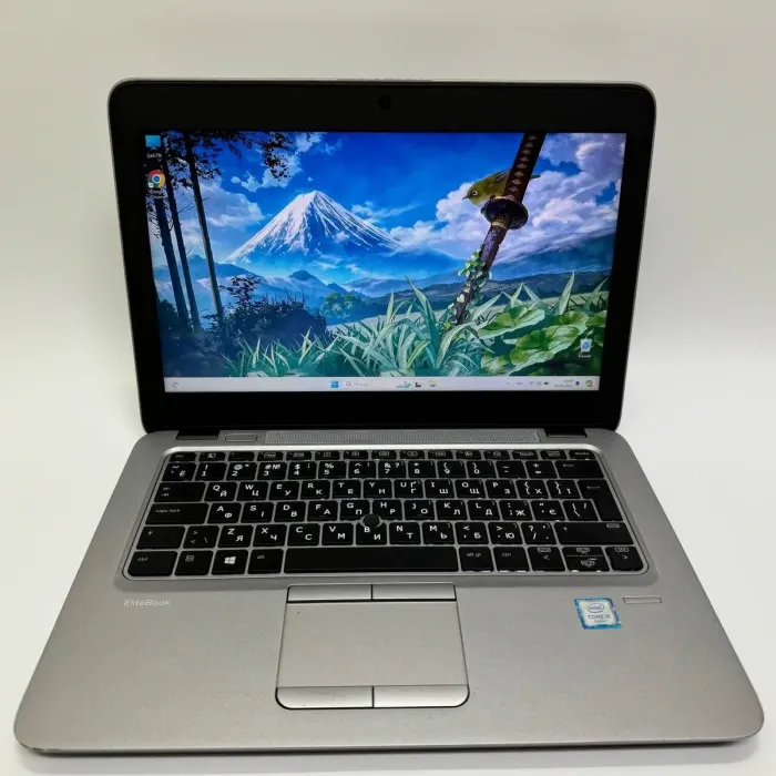 Нетбук Б-клас HP EliteBook 820 G3 / 12.5" (1366x768) TN / Intel Core i5-6200U (2 (4) ядра по 2.3 - 2.8 GHz) / 16 GB DDR4 / 256 GB SSD M.2 / Intel HD Graphics 520 / WebCam / Sim card б/в - зображення 2