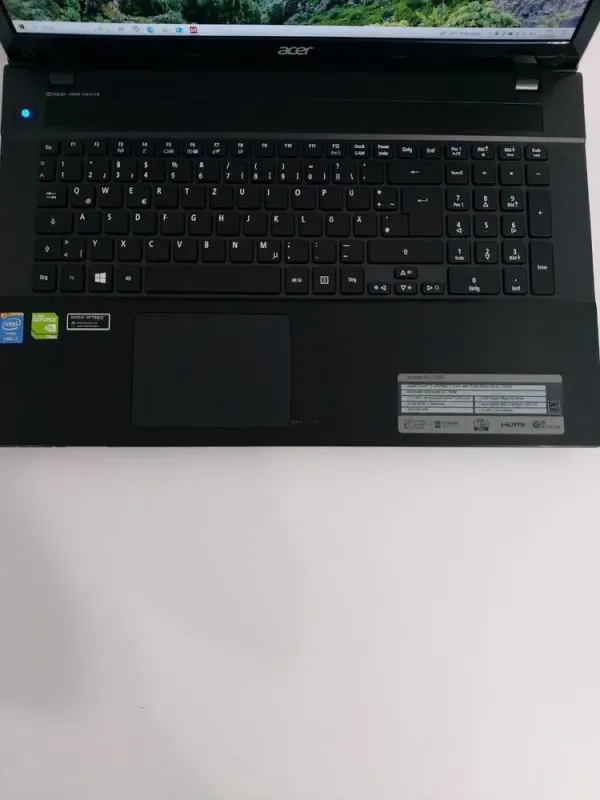 Ноутбук Acer Aspire V3-772G / 17.3" (1920x1080) TN / Intel Core i7-4702MQ (4 (8) ядра по 2.2 - 3.2 GHz) / 16 GB DDR3 / 60 GB SSD + 512 GB SSD + 1000 GB HDD / nVidia GeForce GT 750M, 2 GB GDDR5, 128-bit / WebCam / DVD-ROM б/в - зображення 3