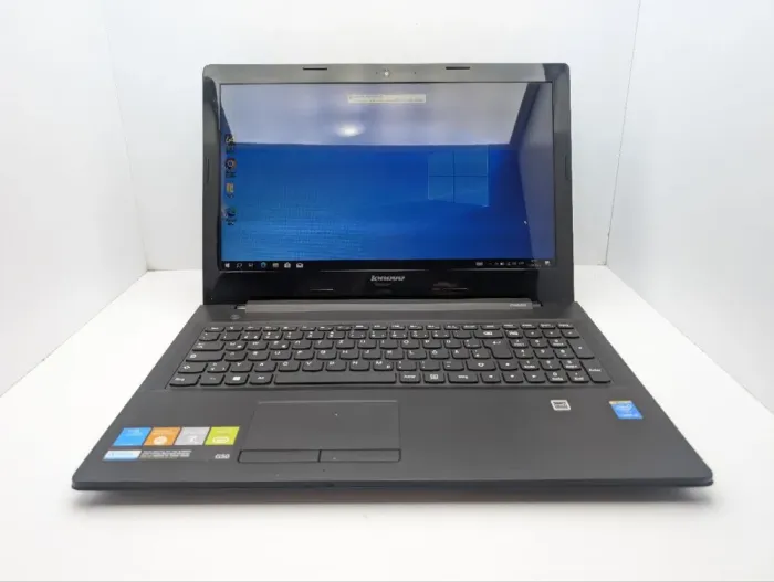 Ноутбук Lenovo G50-70 / 15.6" (1366x768) TN / Intel Core i5-4258U (2 (4) ядра по 2.4 - 2.9 GHz) / 8 GB DDR3 / 240 GB SSD / Intel Iris Graphics 5100 / WebCam / DVD-ROM б/в - зображення 2