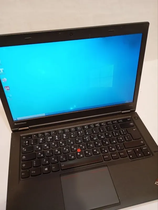Ноутбук Б-клас Lenovo ThinkPad T440p / 14" (1366x768) TN / Intel Core i5-4200U (2 (4) ядра по 1.6 - 2.6 GHz) / 8 GB DDR3 / 120 GB SSD / nVidia GeForce GT 730M, 2 GB DDR3, 64-bit / WebCam / АКБ не тримає б/в - зображення 2